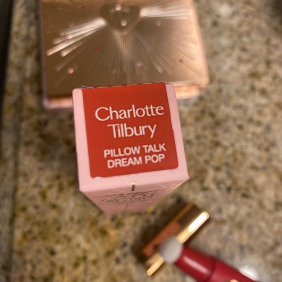 High End Makeup Bundle - Picture 6 of 8